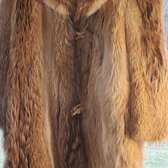 Fur coat with matching hat - Picture 5 of 13